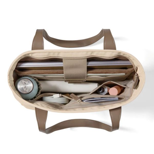تصویر کیف لپ تاپ تام‌تاک مدل Versatile T23 مناسب لپ‌تاپ‌های تا ۱۶ اینچ